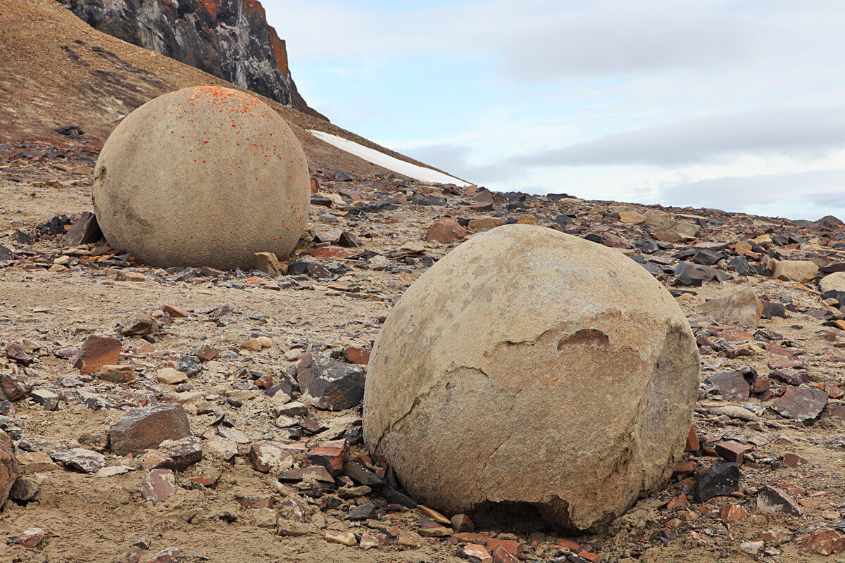 The mysterious GIANT spherical stones 4
