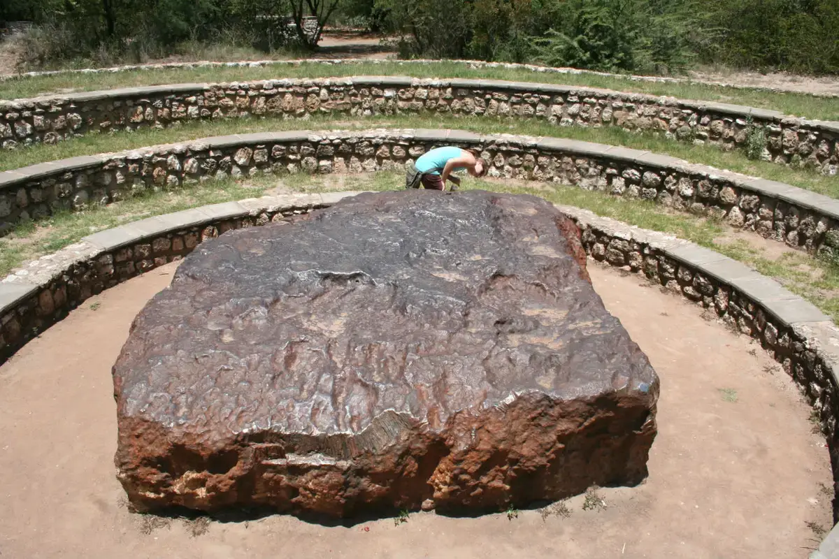 Top 6 Biggest Meteorites to Ever to Be Found on Earth image 6