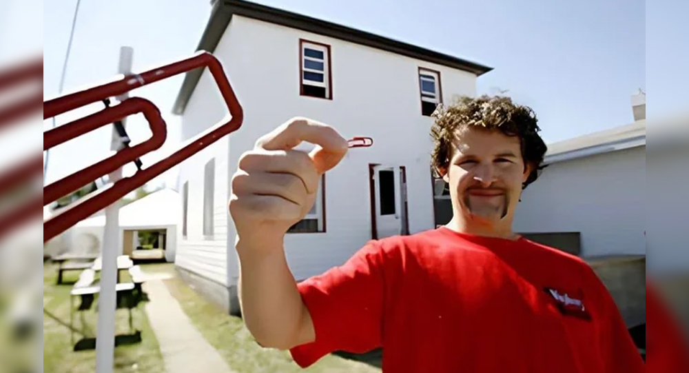 How a Canadian Man Traded a Red Paperclip for a Two-Story Farmhouse
